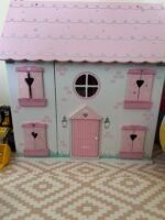 kids wooden dolls house